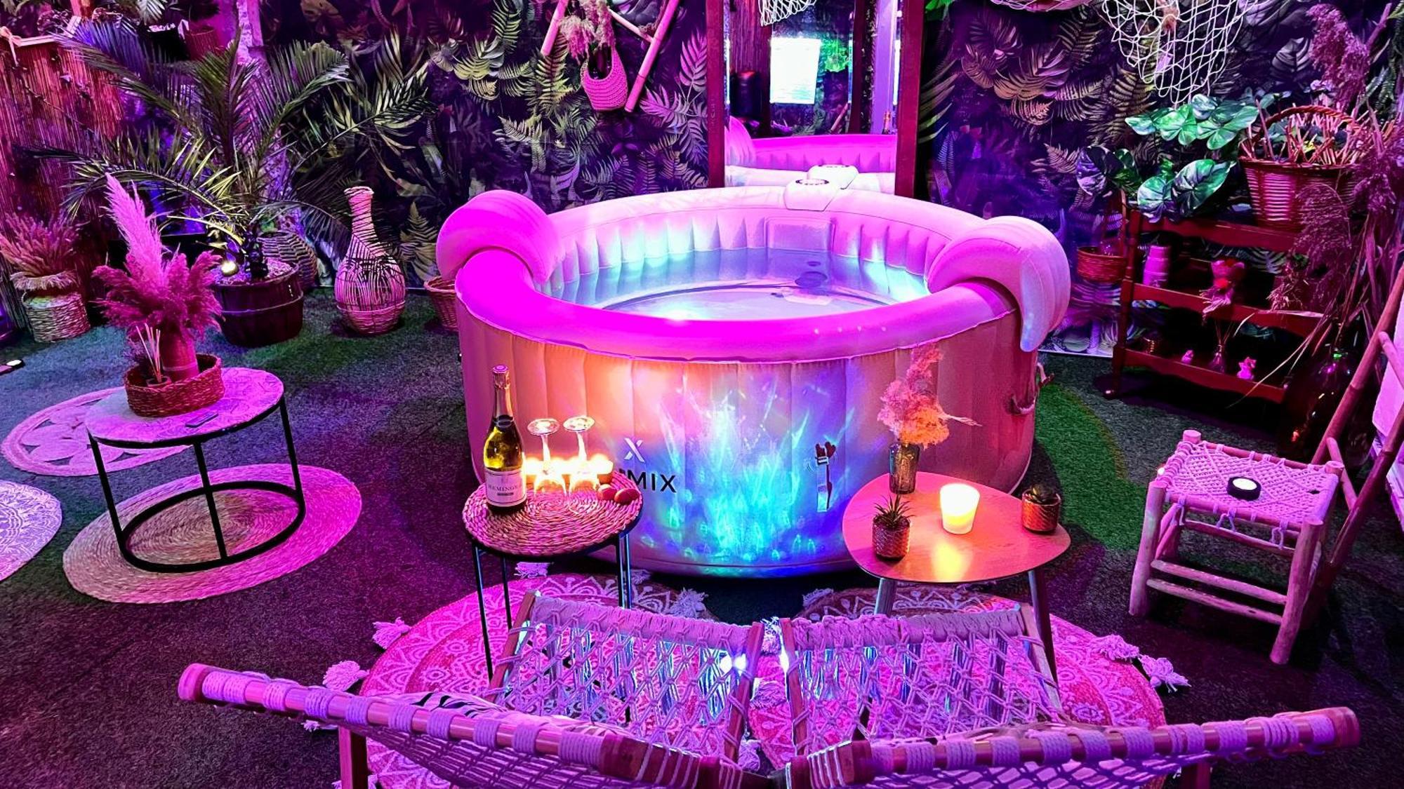 Saint-Clément-des-Levées Un Mirage Tropical En Bord De Loire, Love Et Detente מראה חיצוני תמונה